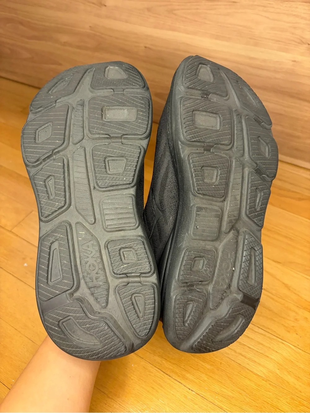 Hoka Bondi 9 Men’s Sneakers in Black - Size 9.5